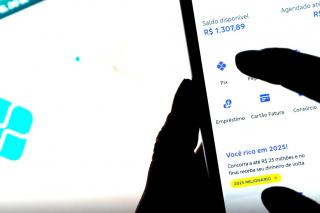 Pessoas e empresas em situação irregular na Receita perderão a chave PIX; diz Banco Central