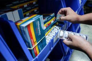 Reajuste dos remédios a partir de hoje terá três níveis e teto de 5%