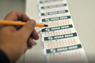 Mega-Sena sorteia neste sábado prêmio acumulado em R$ 60 milhões