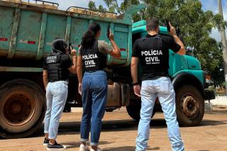 Polícia Civil apreende 6.000 litros de óleo diesel que eram transportados ilegalmente para garimpo